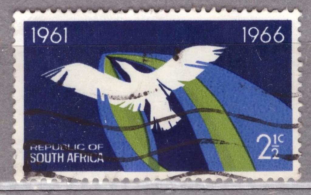 ЮАР. 1966. Птица. 5-й год Южно-Африканской Республики
