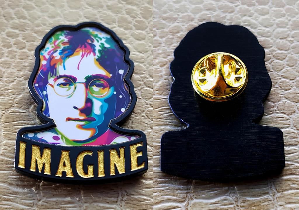 Фанатский значок Джон Леннон IMAGINE - БИТЛЗ - The Beatles ( 1 тип- надпись вогнутая золотистая) -