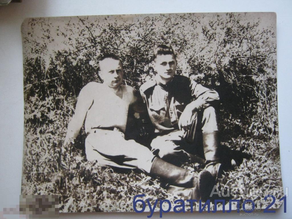 " Фото двух парней . Военный""  1985 год   18х24 