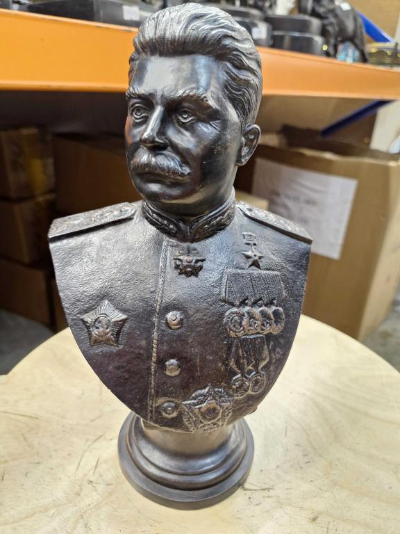 Сталин. Бюст. Чугун, Касли 1946 год.