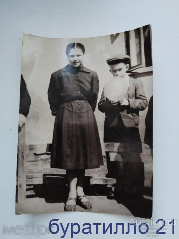 &quot; Фото мальчика с девочкой   &quot;  1954 год 9х12 