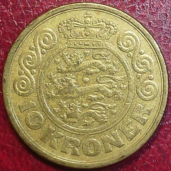 Дания 10 крон 1990 года.