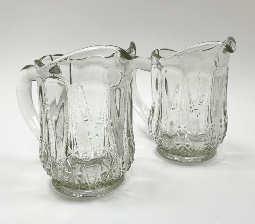 Пара сливочников. Стекло, первая четверть XX в.