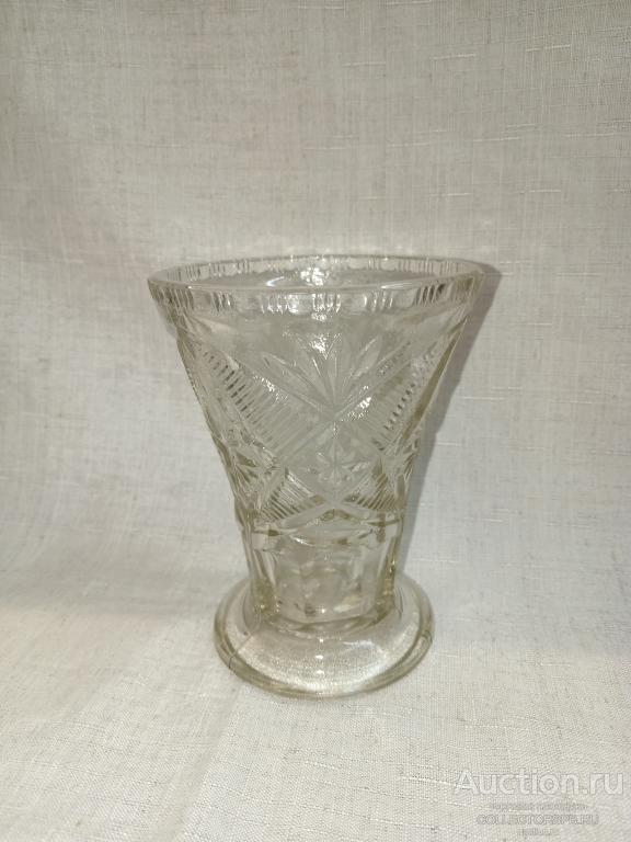 Ваза, вазочка для цветов. Стекло 1КДО. СССР. 