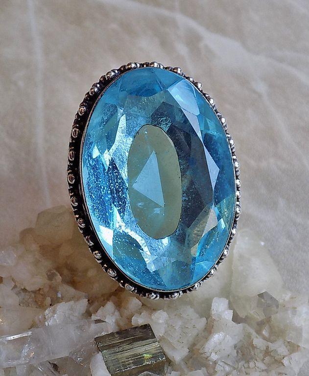 НАРЯДНЫЙ ЭТНИЧЕСКИЙ ПЕРСТЕНЬ! НЕБЕСНЫЙ КВАРЦ! СЕРЕБРЕНИЕ 925! Р - 18,5