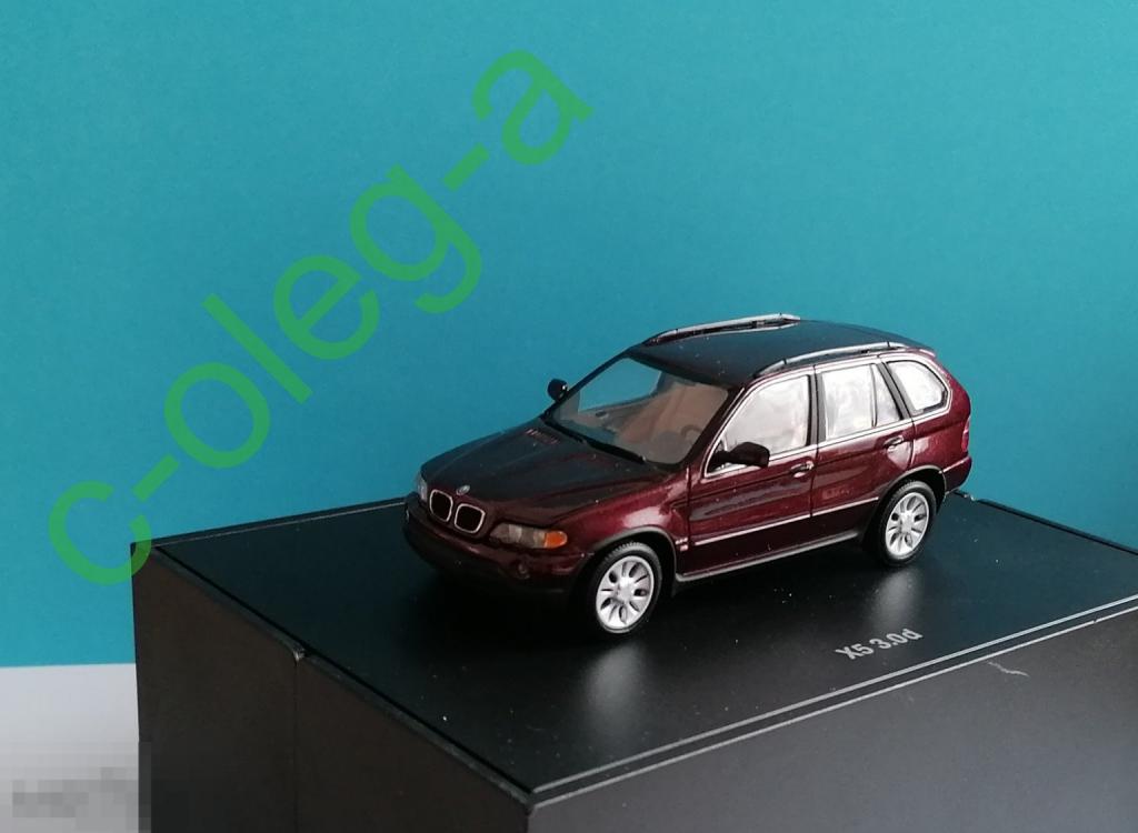 BMW X5 3.0 d 1:43  Minichamps 