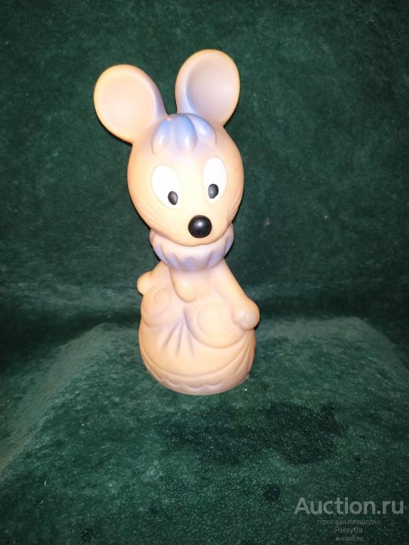 Игрушка резиновая Мышь в платье