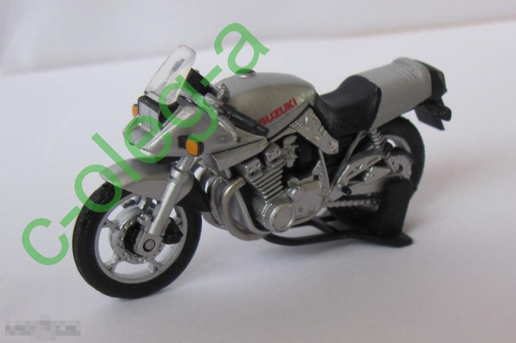 Модель мотоцикла SUZUKI GSX1100S  1:43 