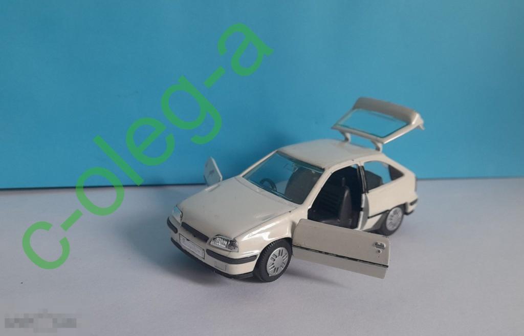 Opel Vauxhall Astra GTE 1:43 Gama 