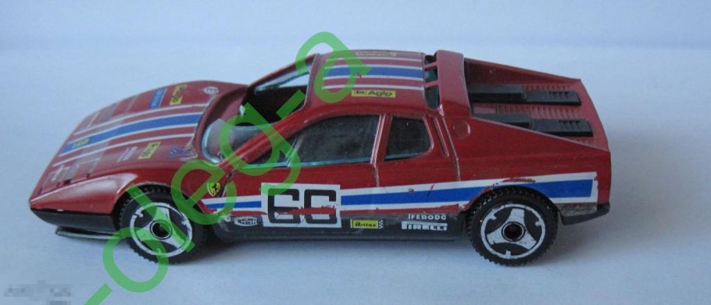 FERRARI 512 TR 1:43 Burago 