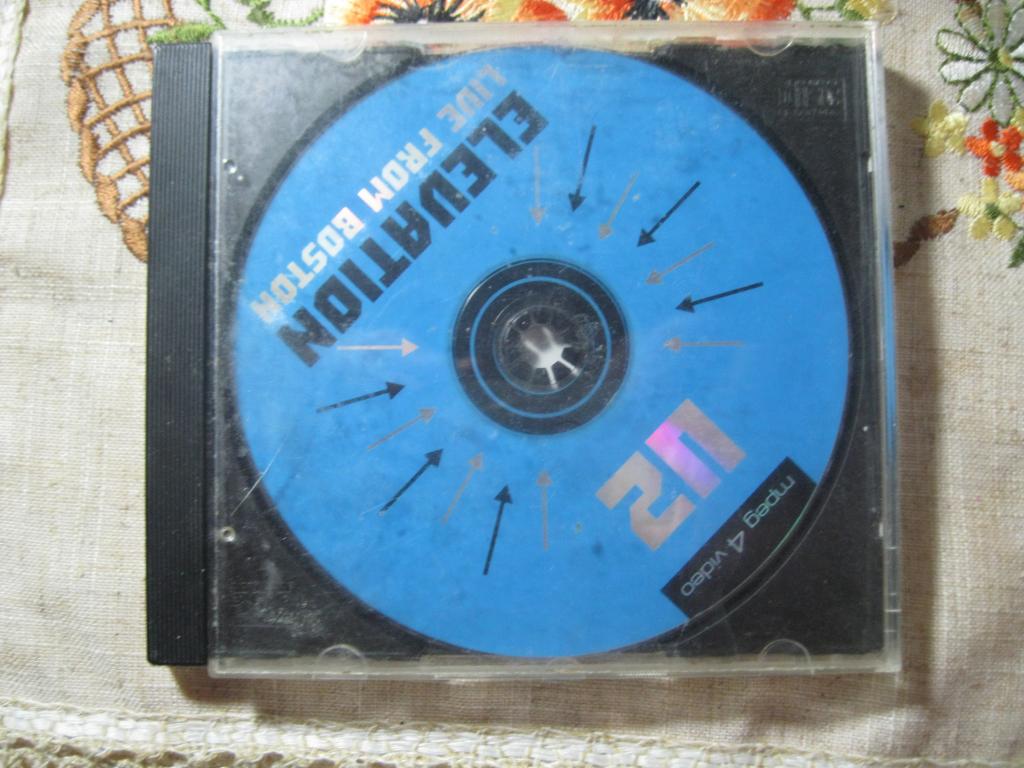 DVD . U 2 / Elevation. Концерт.