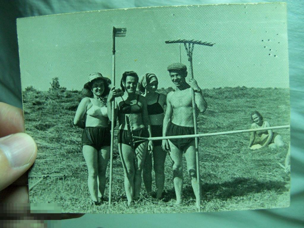   юный        нудизм ФОТО СССР 1950-е гг. - МОЛОДЫЕ ЛЮДИ СТУДЕНТЫ СЕНОКОС - ЛЕТО НЮ КУПАЛЬНЫЙ  КОСТЮМ ГОЛОЕ ТЕЛО ТОРС МОДА — покупайте на Auction.ru по выгодной цене. Лот  из Архангельская область, Архангельск. Продавец krizis_777.