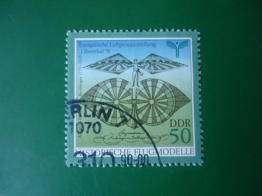 1990 г.  Германия  ГДР   гаш. без клея.