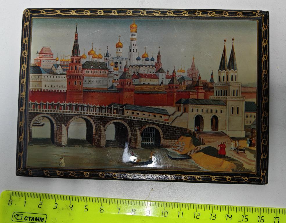 верхняя крышка от шкатулки Москва