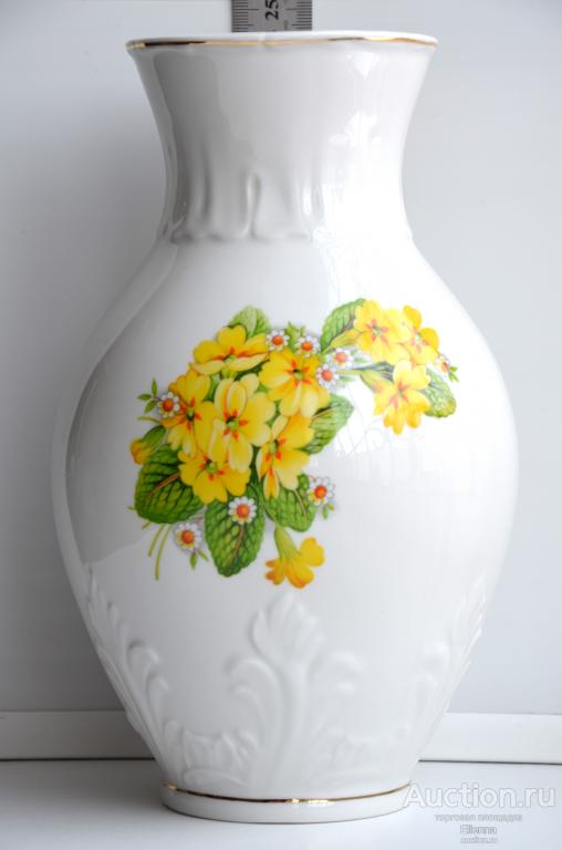 Вербилки. Фарфоровая ваза Желтая фиалка. Цветы