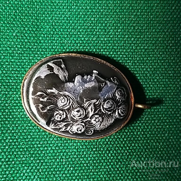 Старинный медальон, из СССР, бронза?