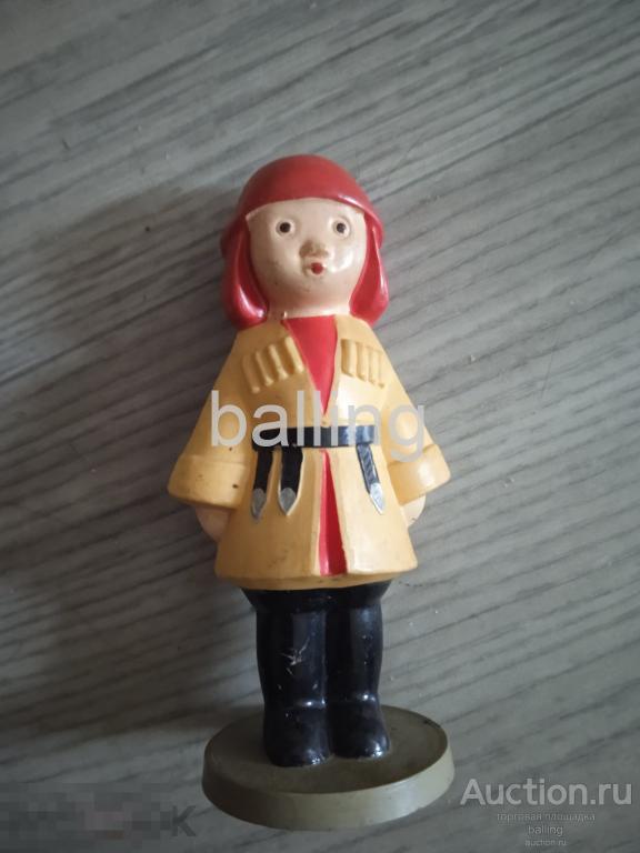 Мини игрушки колкий пластик ссср серия дружба народов 