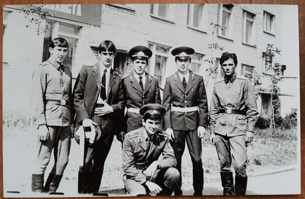 Фото. Курсанты 2-го курса и выпускники Ивановского пожарно-технического училища МВД СССР.