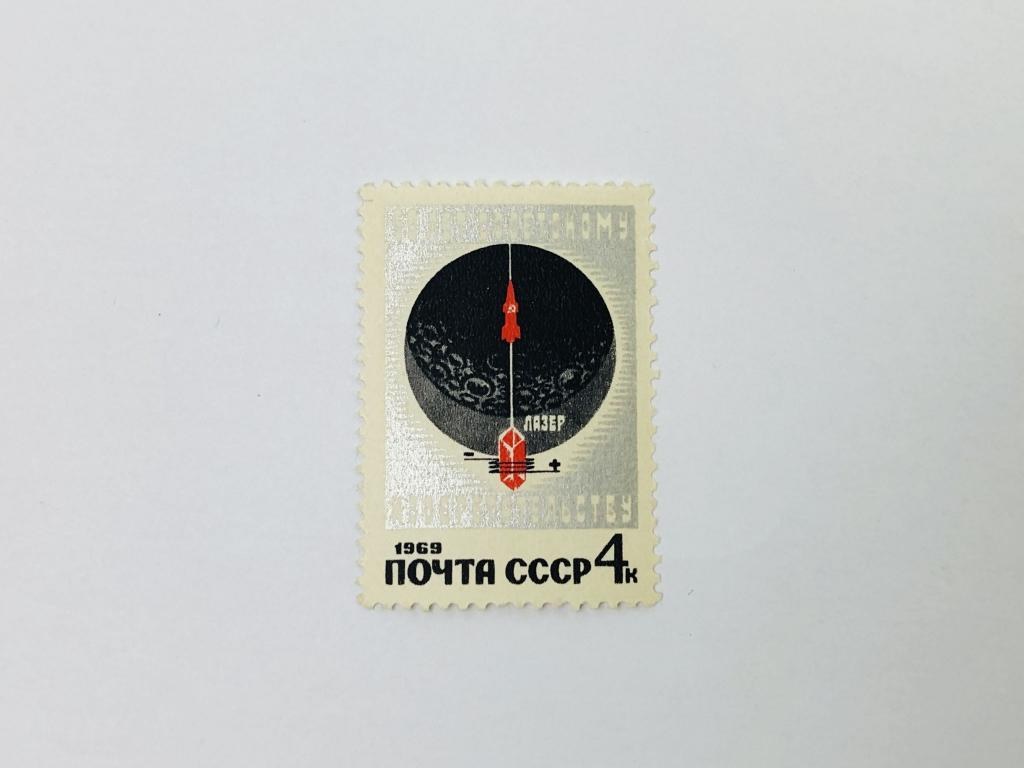 50 лет советскому изобретательству. Космонавтика будущего. Космический корабль в полете