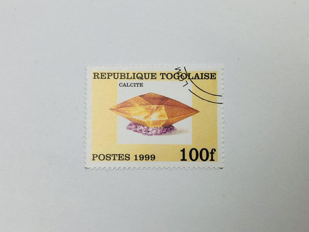 Минералы. Кальцит. Наука. Того. 1999. Михель: TG 2861. Гашен