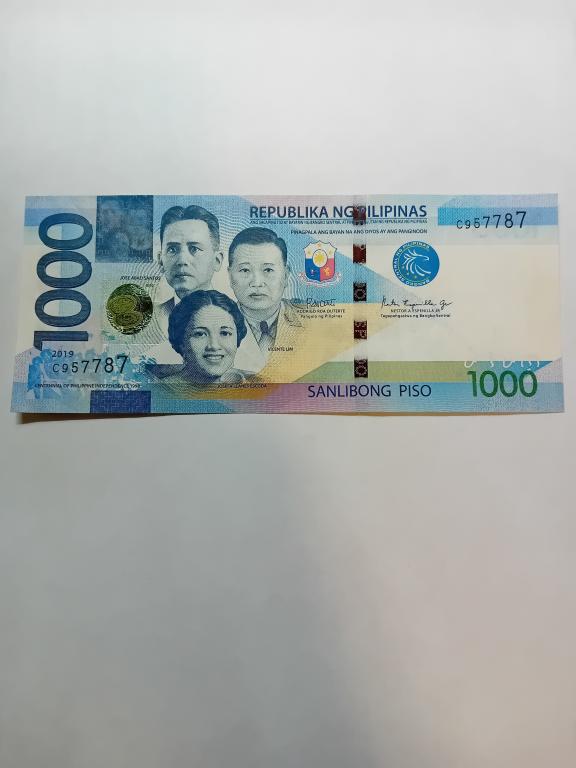 Филиппины 1000 песо 2019г.,  банкнота Пресс
