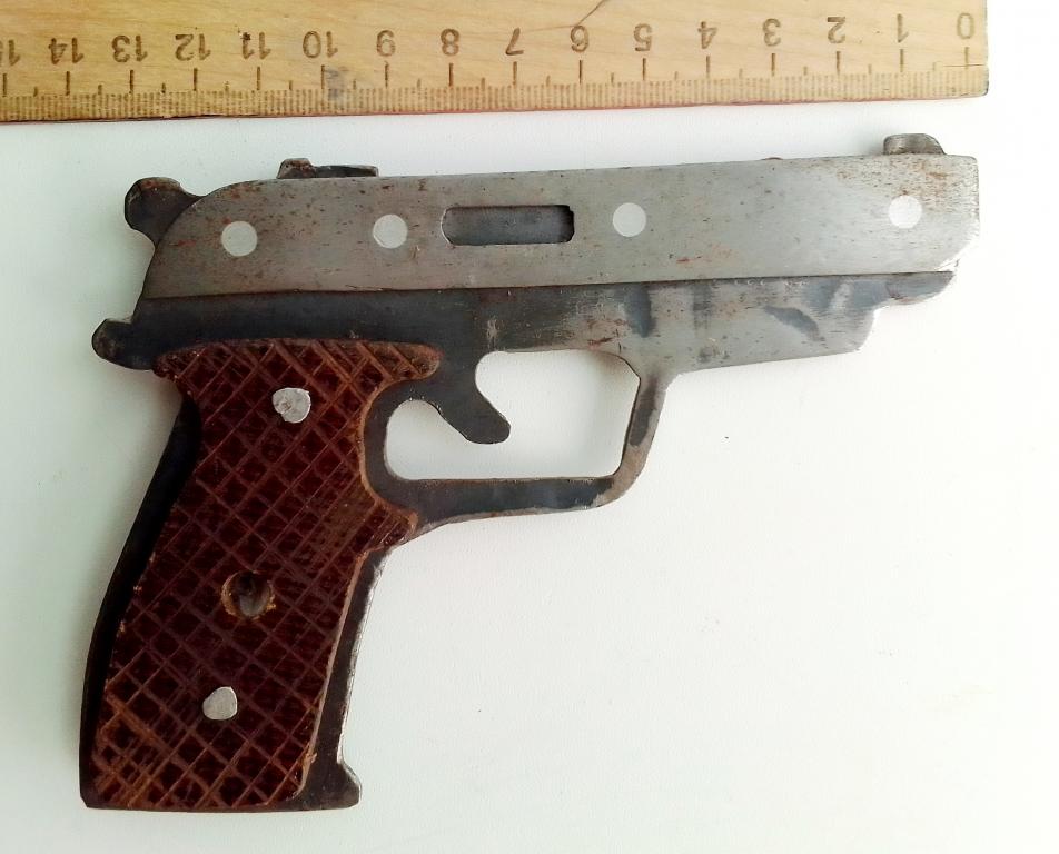 Пистолет детская игрушка времен СССР металл клепанный добротно изготовлен вес - 173 гр (2)