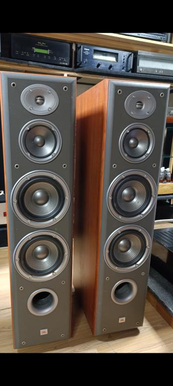 Колонки напольные JBL Northridge E80