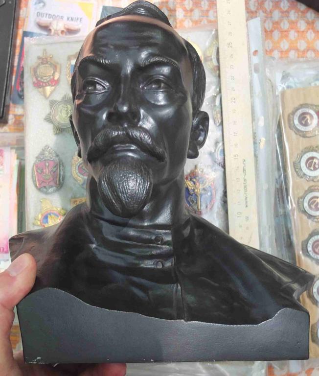 чугунный бюст Дзержинского, Касли, 1986 год