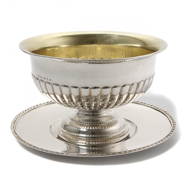 Серебряная сахарница на подставке. Швеция, 1916 год.