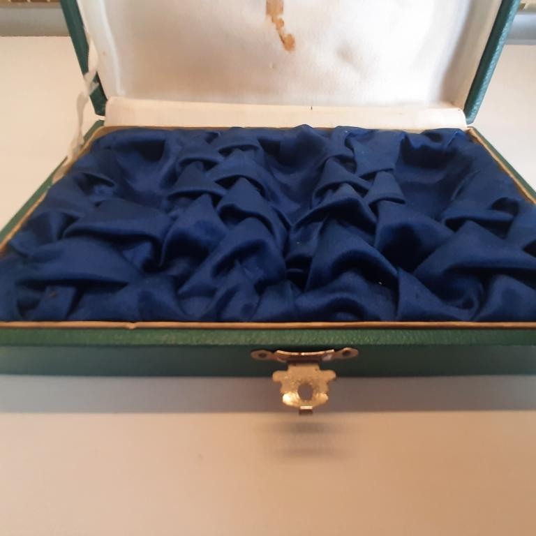 Футляр, коробка под рюмки, стопки, серебро