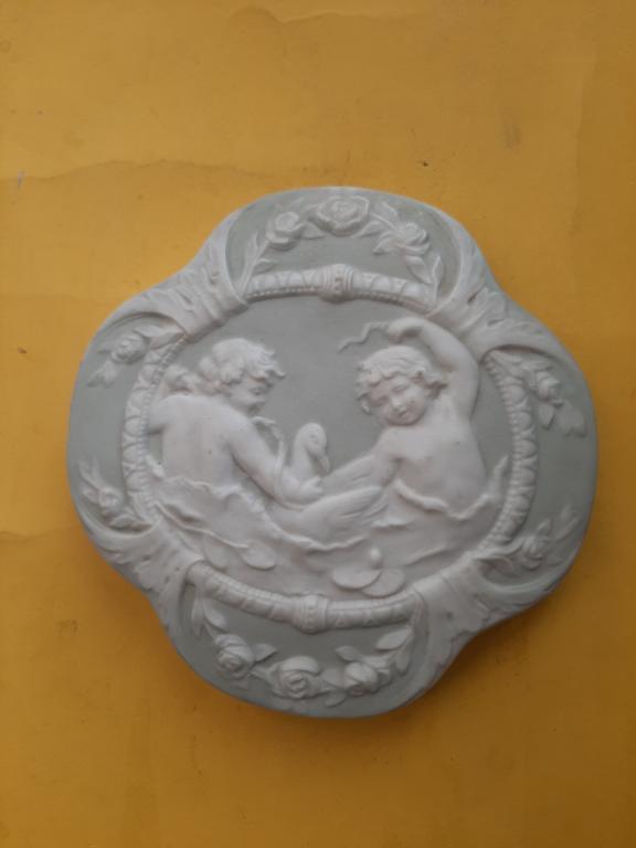 КРЫШКА ДЛЯ ШКАТУЛКИ АНГЕЛЫ ФАРФОР