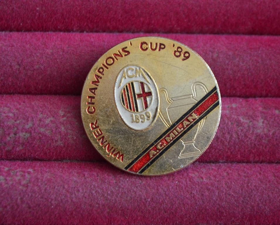 Футбольный Клуб  МИЛАН  Италия  Зимний Чемпионат Чемпионов  1989 год     ЛИСТ №  XV