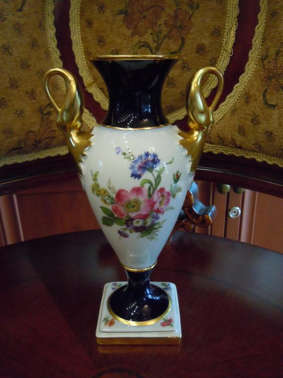 Ваза Kaiser Германия, 1980гг, фарфор, кобальт, золочение.