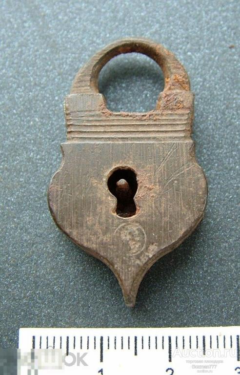 Старинный замок, размер на фото