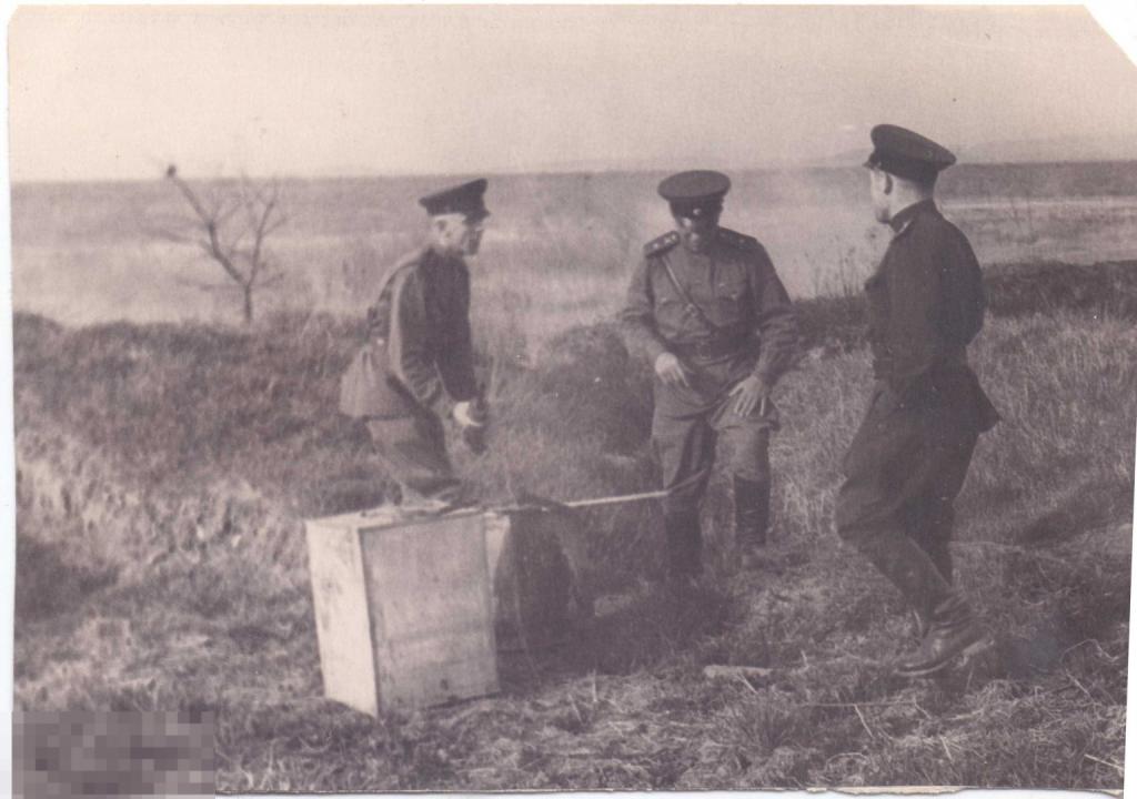 ДВО. Батальонная проверка качества огнесмесей. 1957 г.
