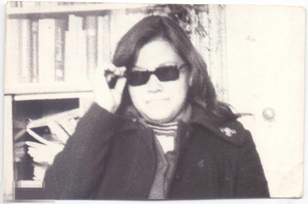 Девушка в темных очках Люда. 1975 г.