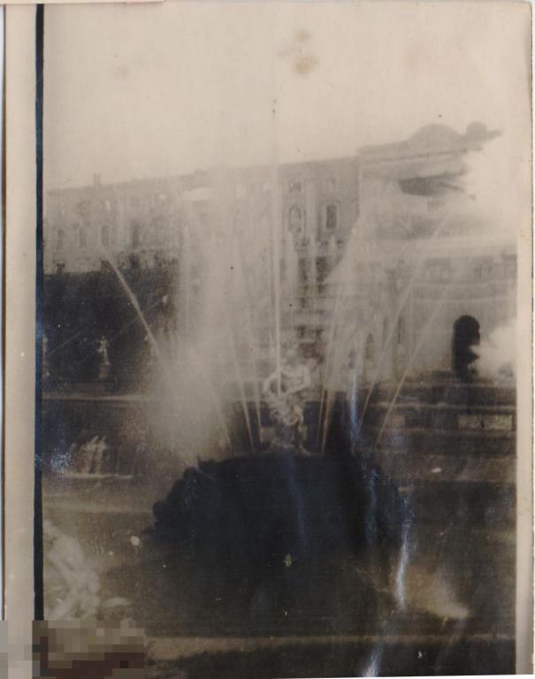 Фонтан Самсон в Петродворце. 1950-е гг.
