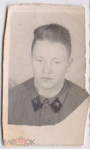 Юноша в гимнастерке с петлицами ПТУ Иван. Мини. 1961 г.