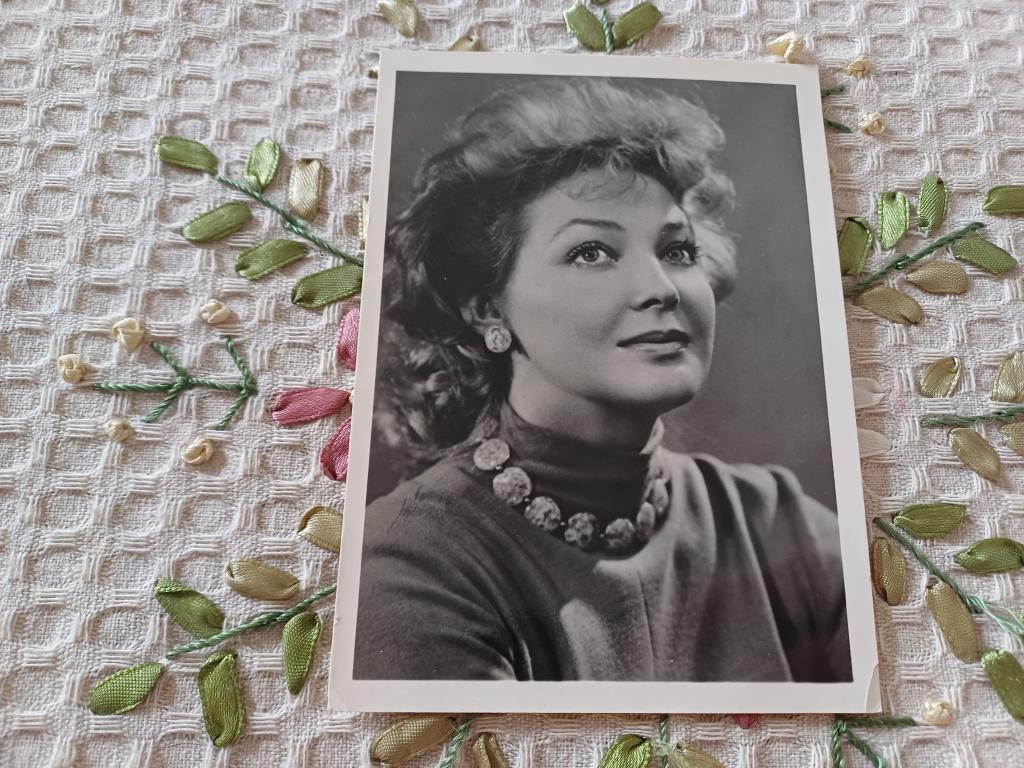 Сексуальная Ирина Скобцева – Неповторимая Весна 1957 Сексуальная Ирина Скобцева – Неповторимая Весна 1957