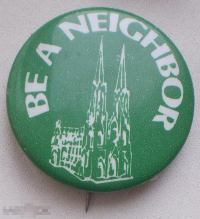 Be a neighbor. Будь соседом. Готический собор. Жесть, иголка