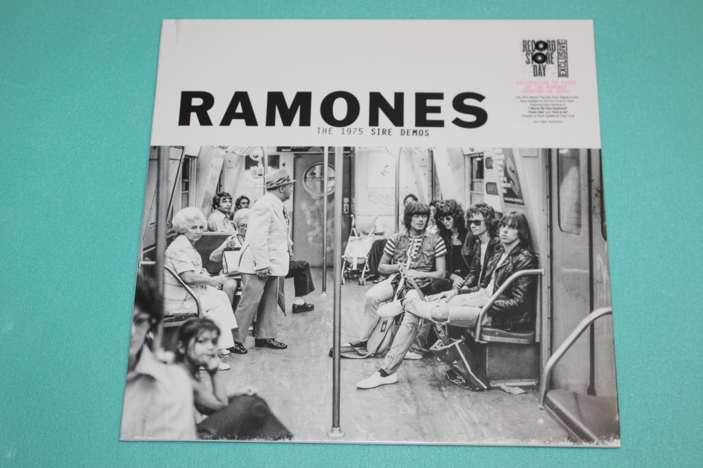 Ramones / The 1975 Side Demos 75 / EU LP BLACK SPLATTERED CLEAR Vinyl