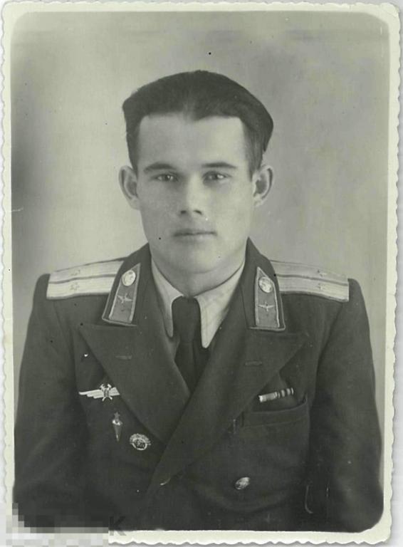Лейтенант авиации. Торжок, 1950-е гг.