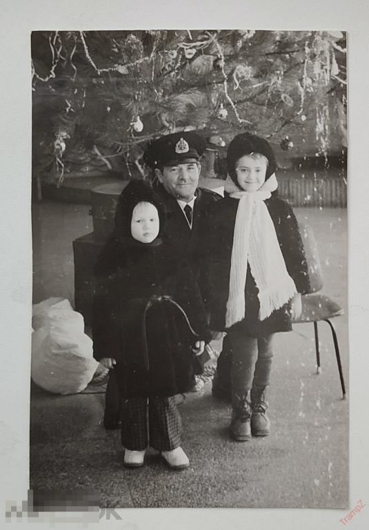 Фотография Новый год елка дети девочки моряк #110