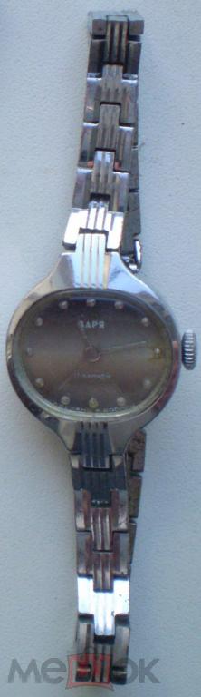 Россия. Часы наручные женские Заря. 17 камней. С браслетом. Не на ходу