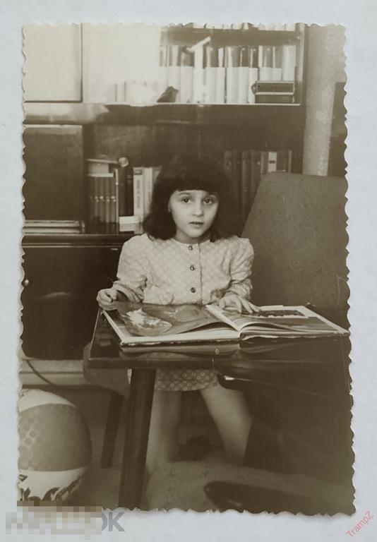 Фотография девочка книга интерьер #119* 