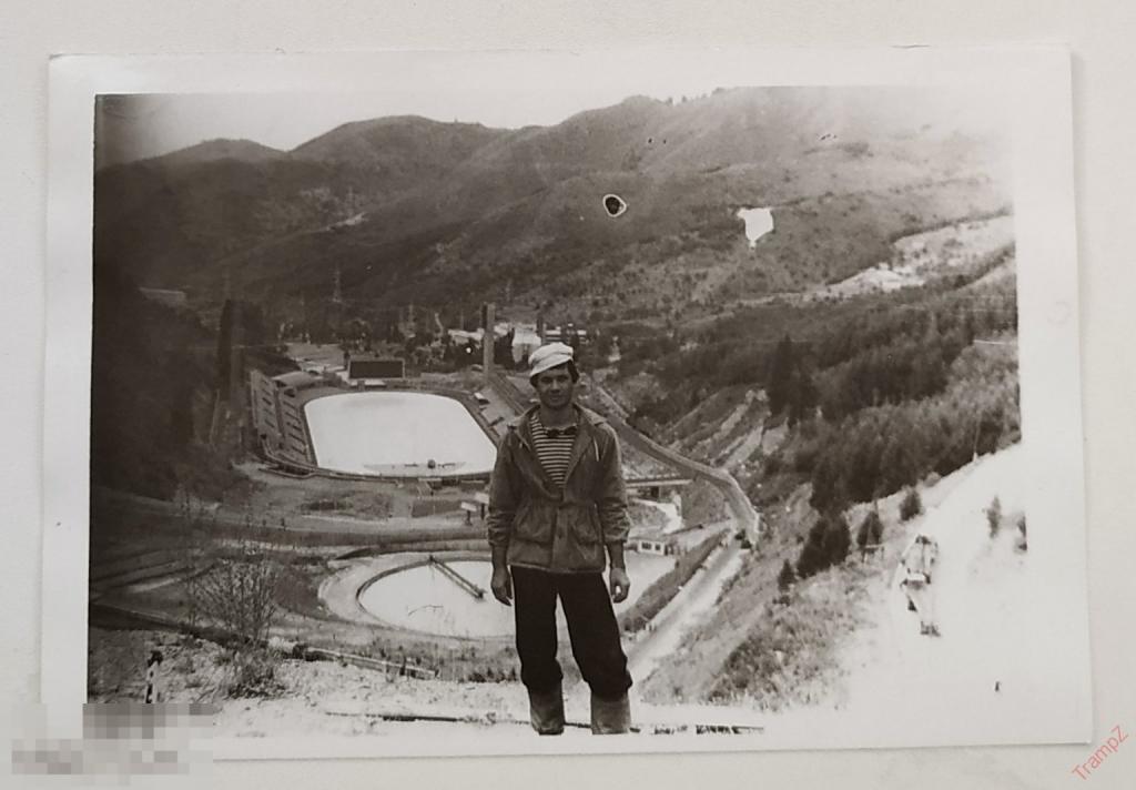 Фотография мужчина турист туризм горы стадион Медео Казахстан #120*