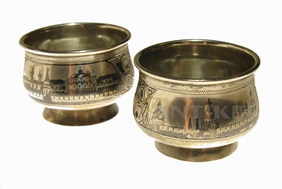 Пара серебряных солонок. Россия