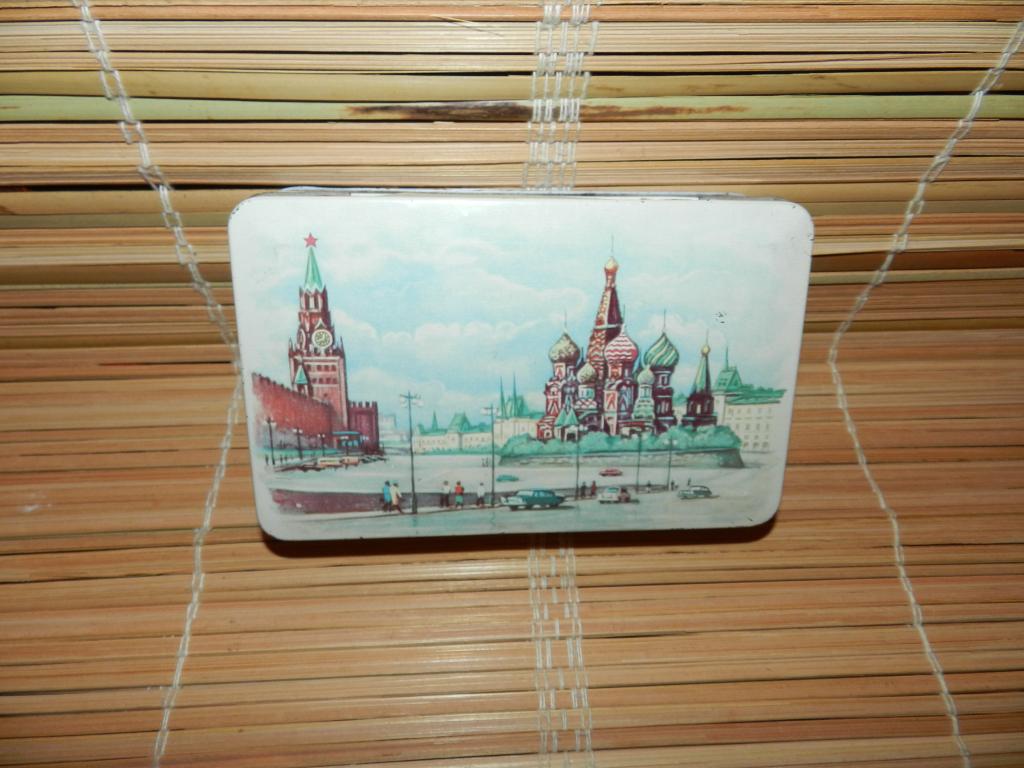 КОРОБКА-ШКАТУЛКА ЖЕСТЯНАЯ. КРЕМЛЬ-ПЛОЩАДЬ-СОБОР. СССР 1950-60гг.