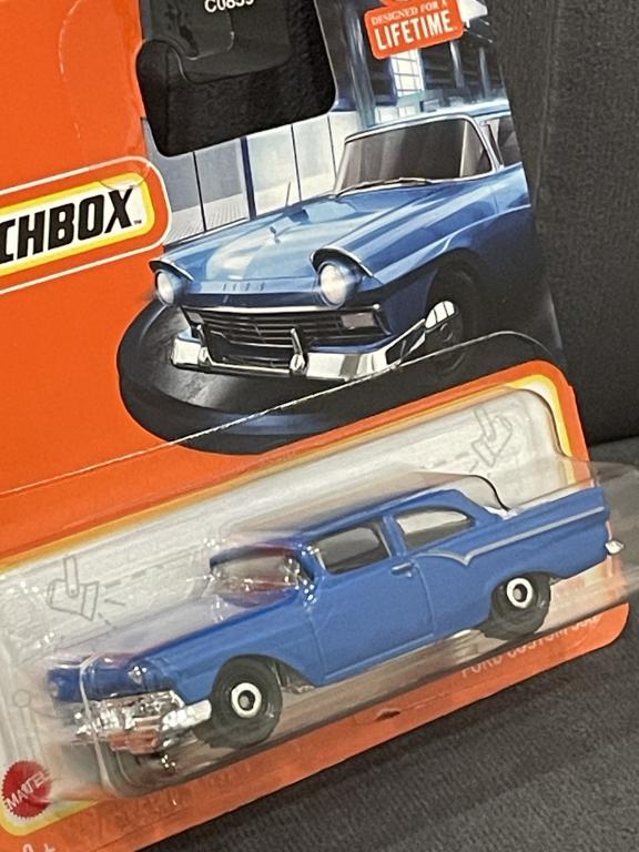 Модель Matchbox_машина_автомобиль Ford Custom 3000_1:72