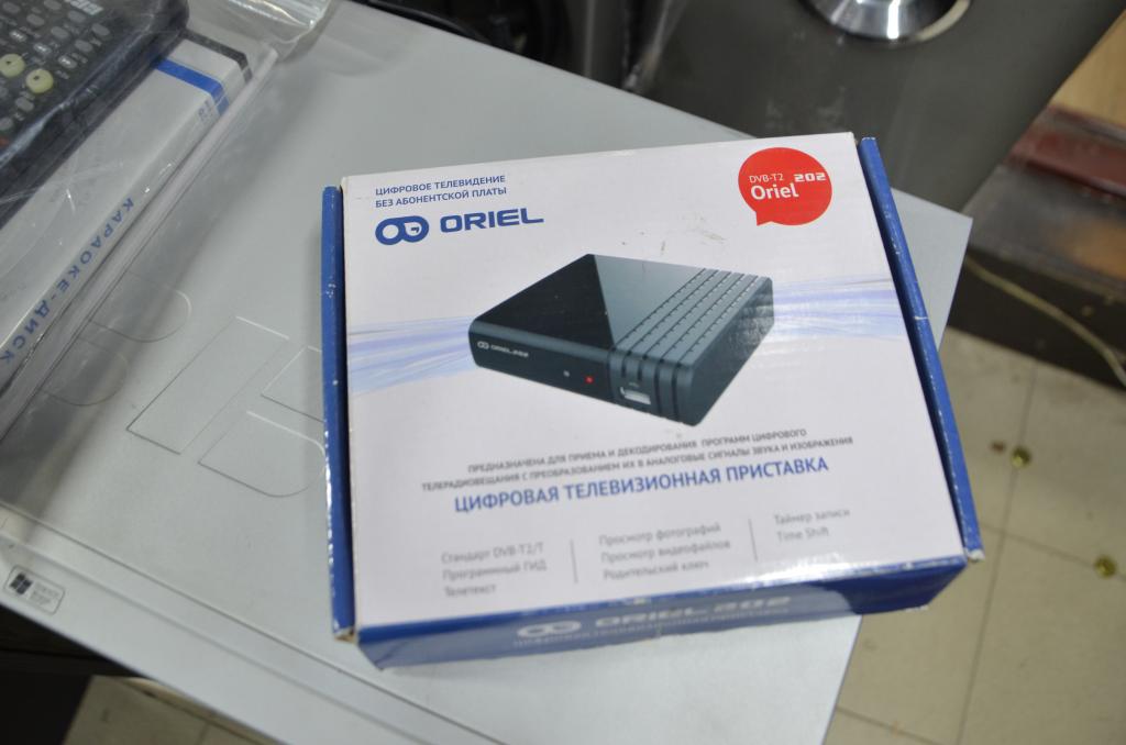 Цифровая телевизионная приставка Oriel 202